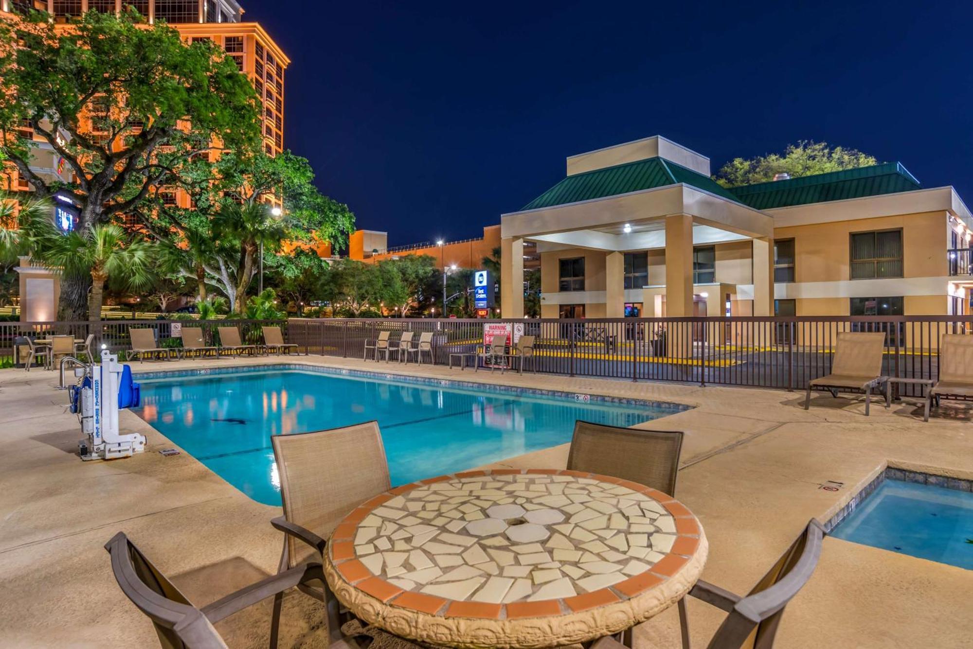 Best Western Oak Manor Biloxi Exteriér fotografie